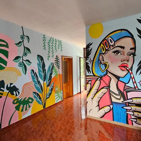 Vandrerhjem Traveler *