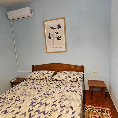 Hostel Traveler