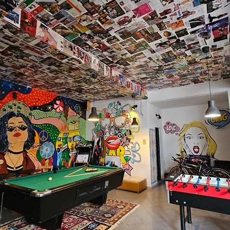 Hostel Traveler Shkoder